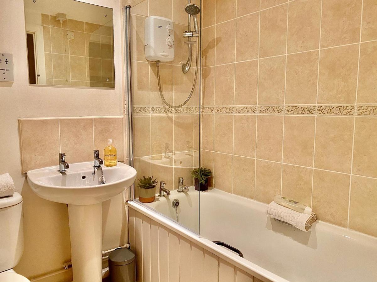 Liverpool City Centre Apartment On Duke Street Екстериор снимка