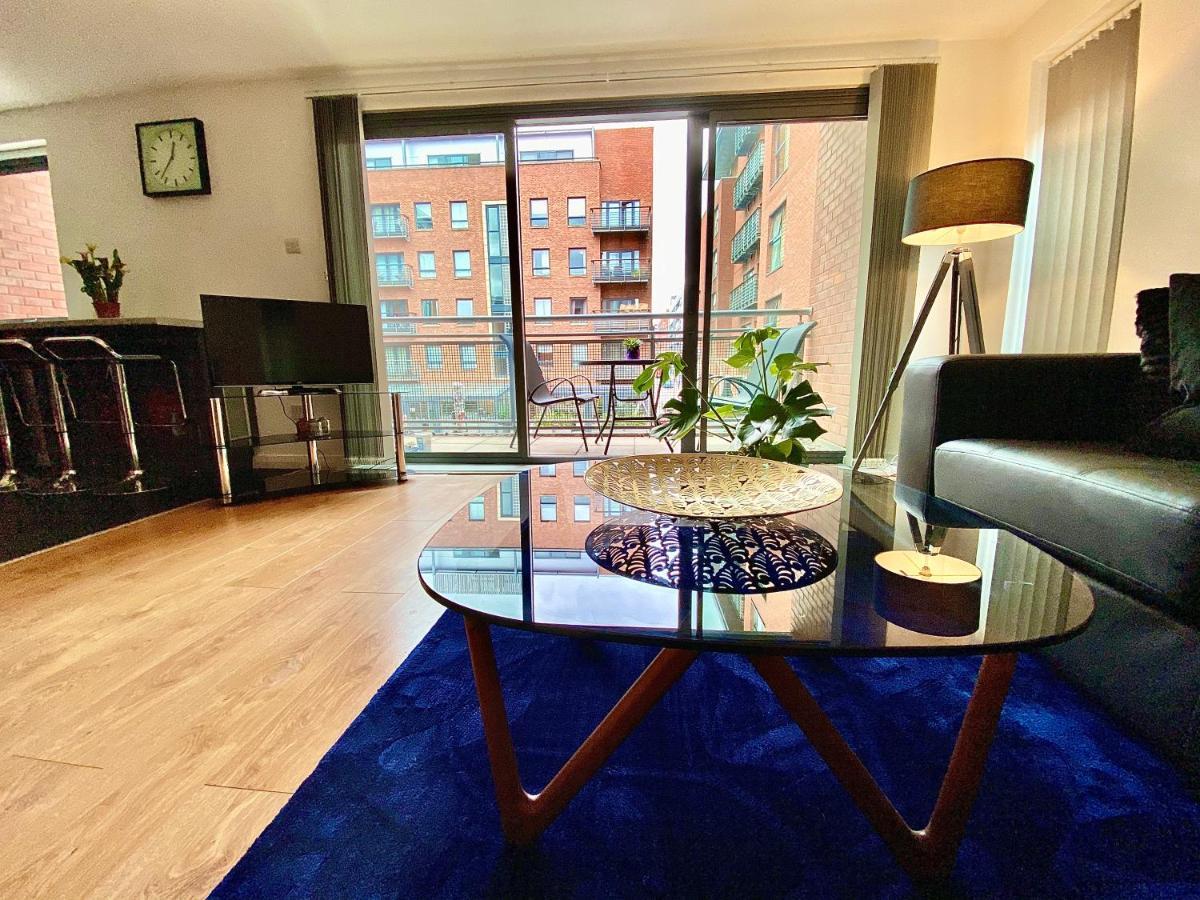 Liverpool City Centre Apartment On Duke Street Екстериор снимка
